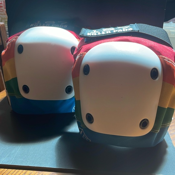 Rainbow Knee Pads - Picture 1 of 6
